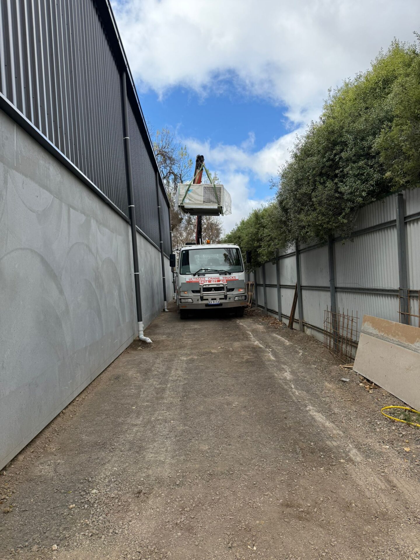 A Hiab crane truck offers superior maneuverability, versatility, and cost-effectiveness, making it an ideal solution for tight-space urban construction projects.