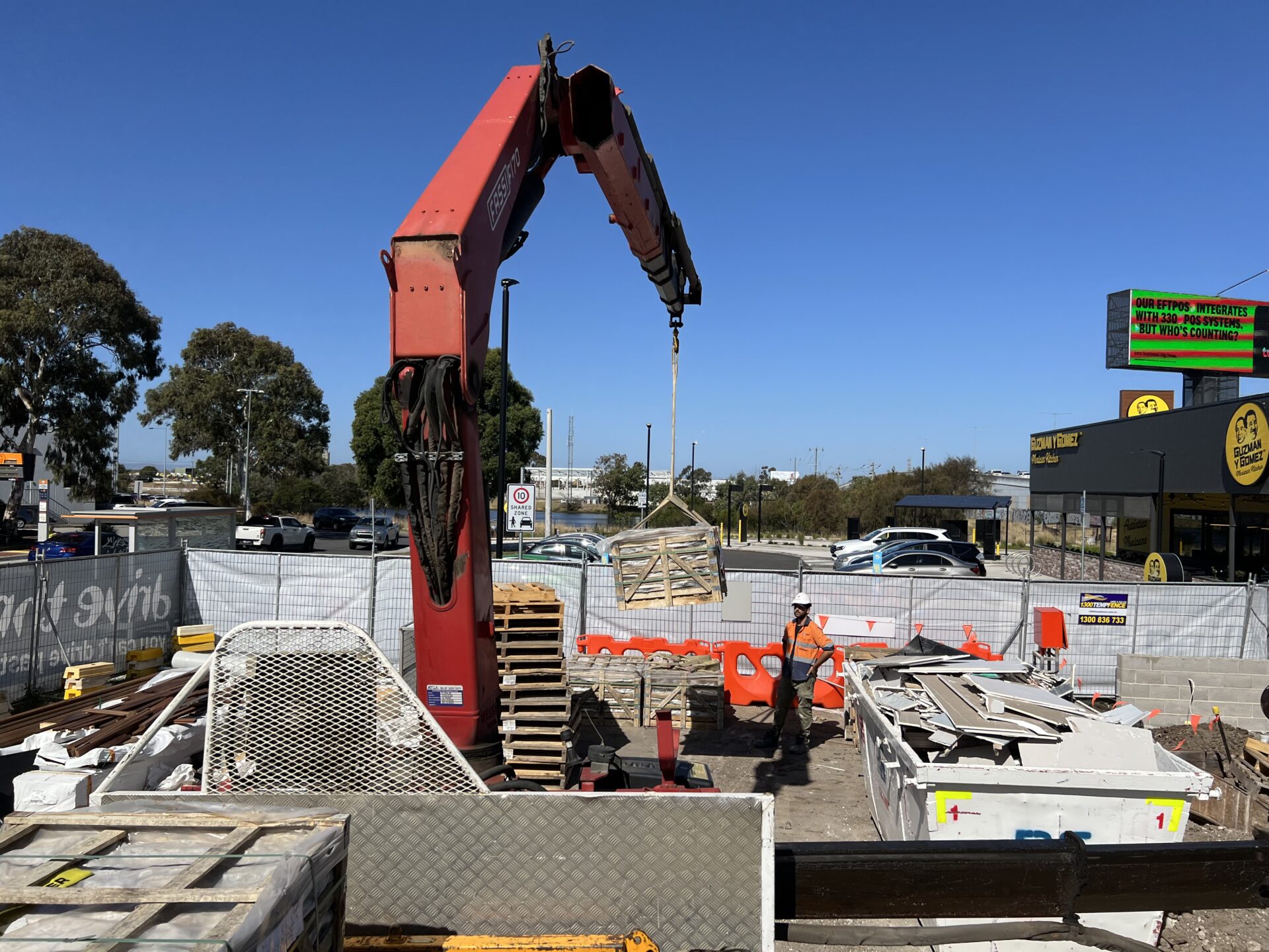 Crane trucks help drive Melbourne’s circular economy frameworks
